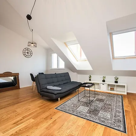 ライトハウス *