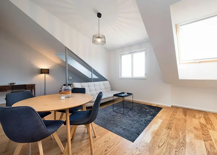 Hotel Lighthouse Talin